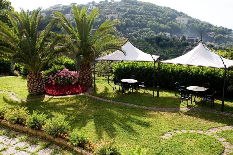 Grand Hotel Due Golfi Sant'Agata sui due Golfi Luaran gambar