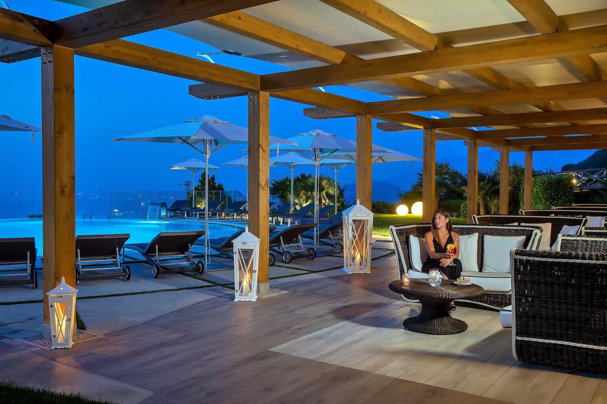 Grand Hotel Due Golfi Sant'Agata sui due Golfi Luaran gambar